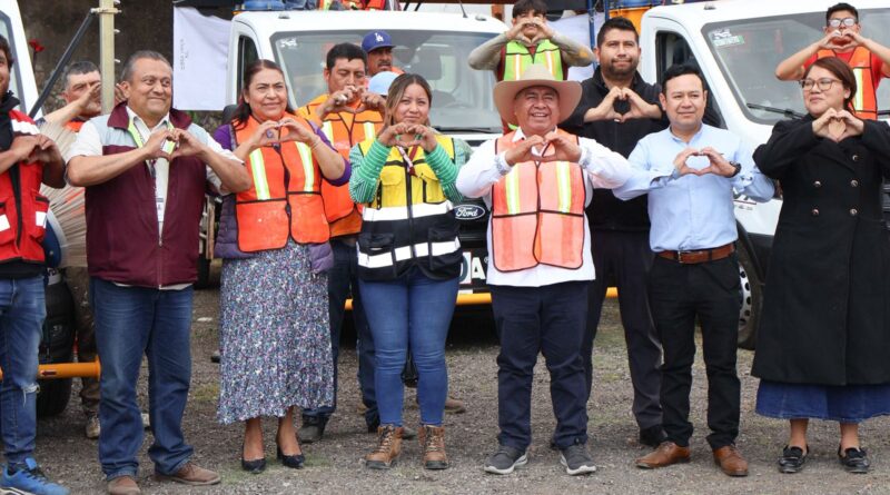 La carretera federal de Amozoc recibe mantenimiento y aplicación de pintura por el Gobierno Municipal y Estatal