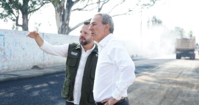 Impulsa Pepe Chedraui mejores vialidades con el Tren Capitalino de Pavimentación