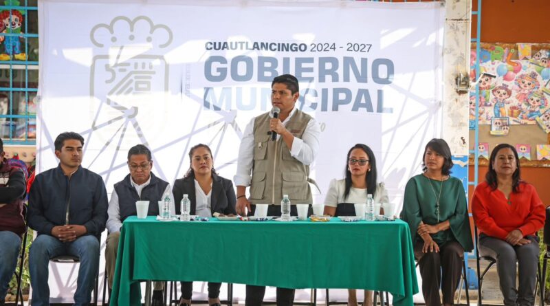 Omar Muñoz dignifica espacios educativos en Cuautlancingo
