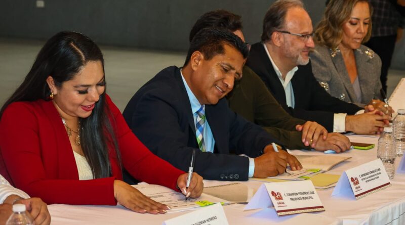 Refuerza Tonantzin Fernández compromiso con la educación superior en San Pedro Cholula