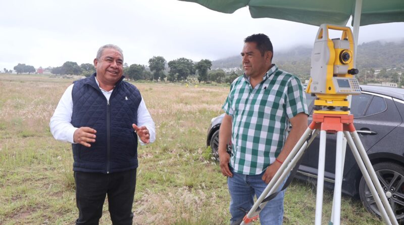 Inician trabajos topográficos en predio destinado para la construcción del Hospital del IMSS en Amozoc.