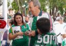 Pepe Chedraui se reúne con poblanas y poblanos en Megaintercambio de Estampas Mundialistas