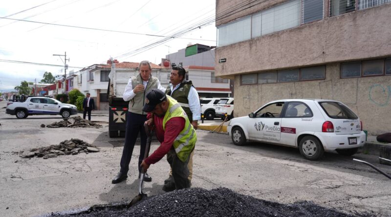 Supervisa Pepe Chedraui trabajos del programa “BacheAndo” Puebla en Villa Posadas