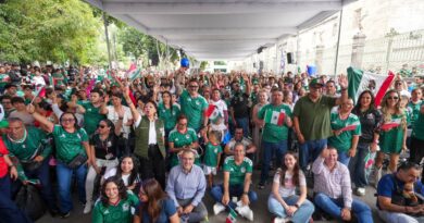 Convive Pepe Chedraui con poblanas y poblanos en la inauguración de la Copa del Mundo 2026