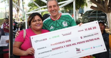Entrega Pepe Chedraui cheques de “Tu Crédito Imparable” en San Jerónimo Caleras