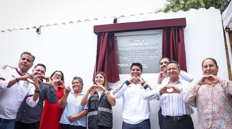 Entrega Omar Muñoz pavimentación en Privada San Miguel