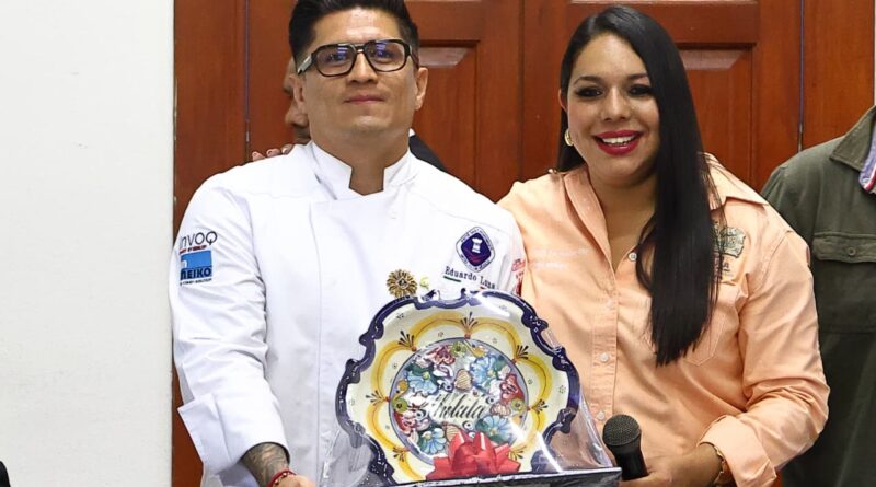 Tonantzin Fernández reconoce a Eduardo Luna por proyectar a Cholula en la gastronomía mundial