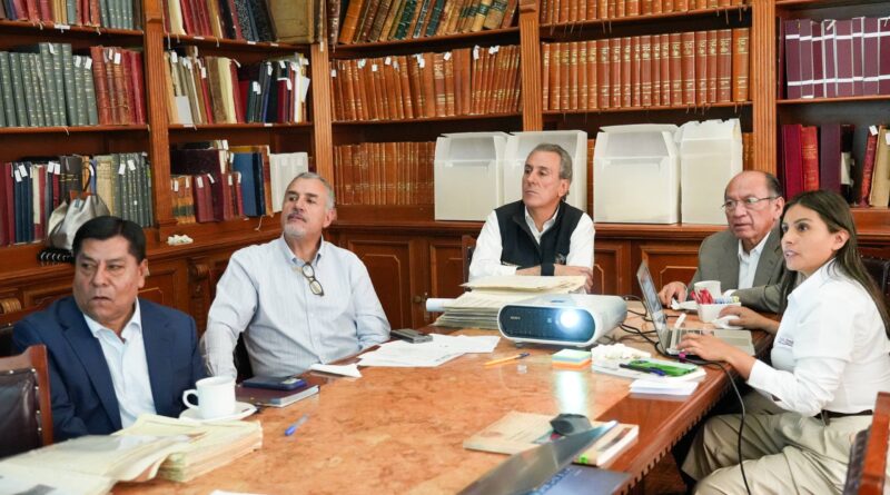 Dan seguimiento Pepe Chedraui y Aguilar Pala a acciones para atender afectaciones en el bulevar 5 de Mayo