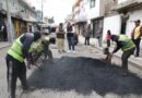 Supervisa Pepe Chedraui trabajos de bacheo en colonia Popular Castillotla