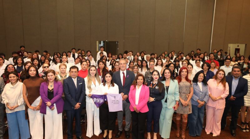 Pepe Chedraui impulsa acciones para garantizar los derechos digitales de las mujeres