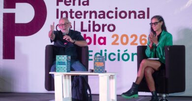 Puebla vive una fiesta de las letras con Xavier Velasco y Benito Taibo