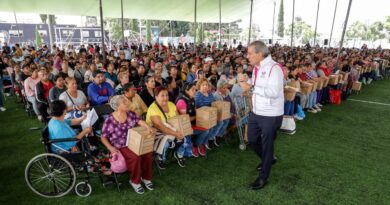 Entrega Pepe Chedraui más de 7 mil despensas en Romero Vargas