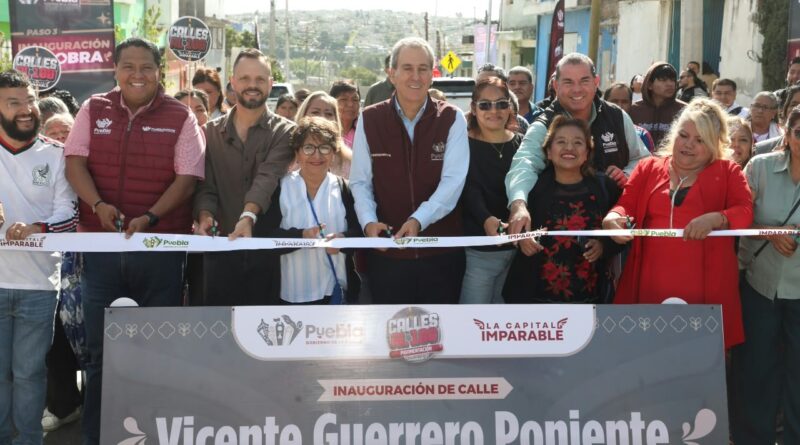 Entrega Pepe Chedraui obras de pavimentación en la Junta Auxiliar de San Jerónimo Caleras