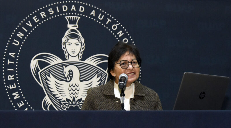 Aborda Rectora Lilia Cedillo las infecciones emergentes en animales domésticos