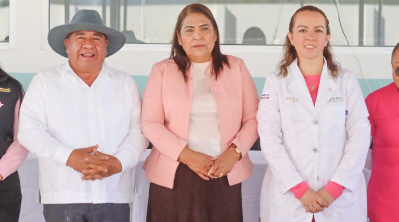 Severiano de la Rosa y Gloria Barrales encabezan Jornada de Detección Oportuna de Cáncer de Mama en Amozoc